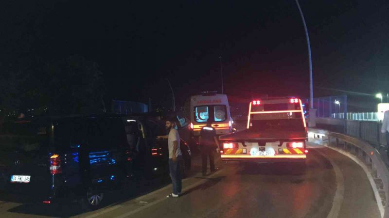 İzmit'te iki minibüs çarpıştı, çok sayıda yaralı var