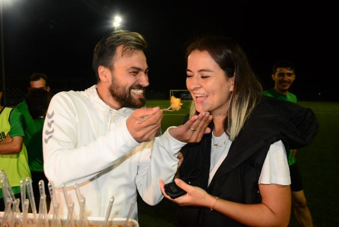Evli çiftler takım yönetiyor!