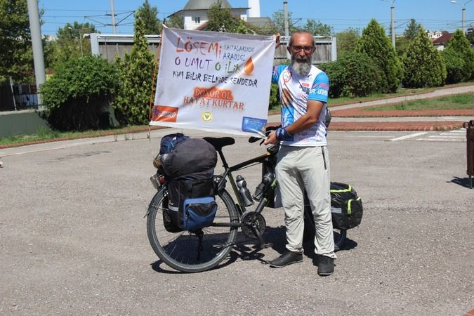 Farkındalık için bisikletiyle 30 şehir gezdi!