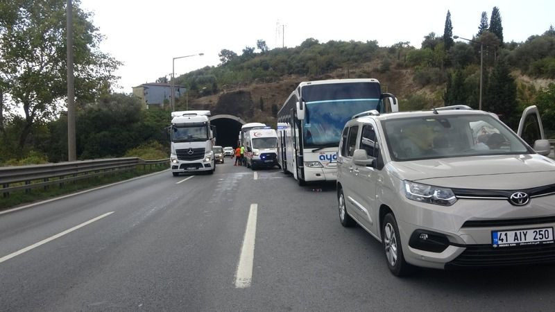 TEM'de kaza! Çok sayıda yaralı var