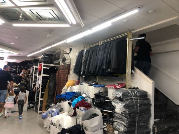 Okullar açılsa ne! Hala kıyafet alamıyorlar