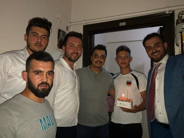 Çağlayan ağabeyinin izinde!