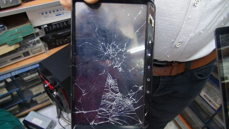 50 lira için dükkanı basıp darp etti!