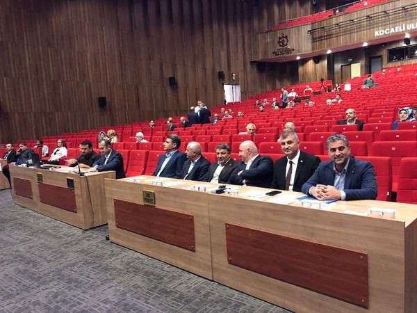 Büyükşehir’de jet Meclis!