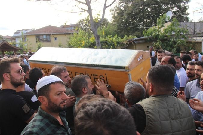 33 yaşındaki genç son yolculuğuna uğurlandı!