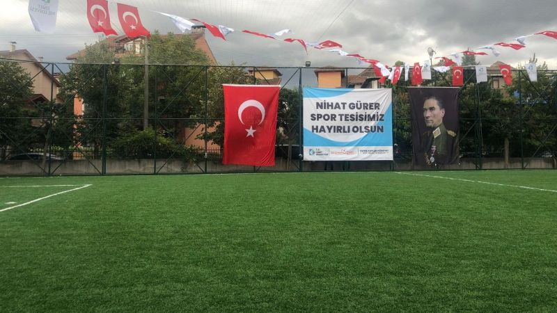 Akşener’e halı saha açtırdılar