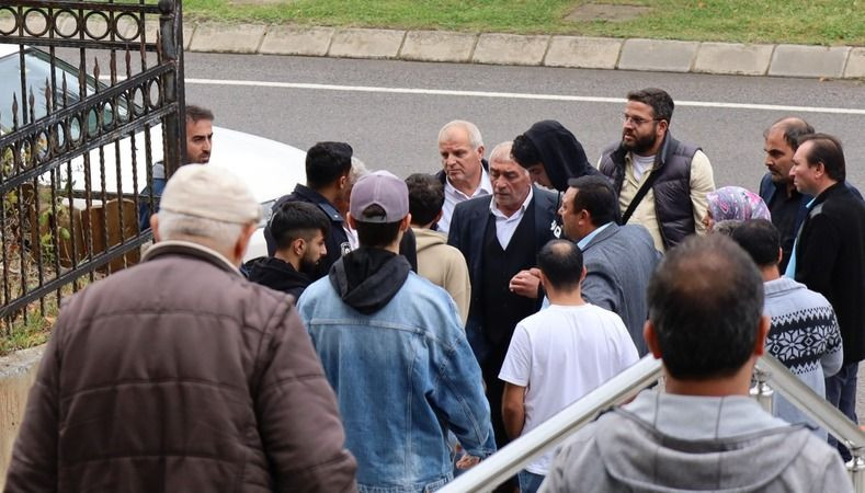 Kızını toprağa veren babanın acısı ikiye katlandı