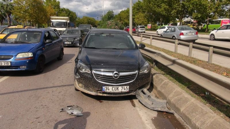 Minibüs devrildi, kıl payı kurtuldu!
