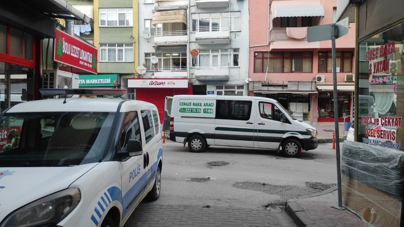 Tesadüfen kardeşinin cansız bedeniyle karşılaştı!