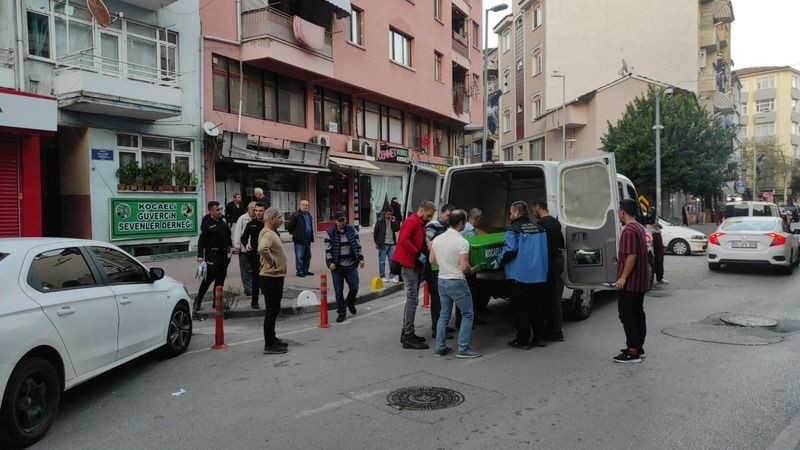 Tesadüfen kardeşinin cansız bedeniyle karşılaştı!