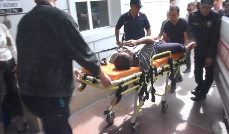 Askerler denize düştü! Birinin durumu ağır