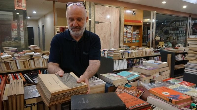 Turgut Özal’a yazılmış 35 yıllık sır mektup Kocaeli’de kitap arasından çıktı!