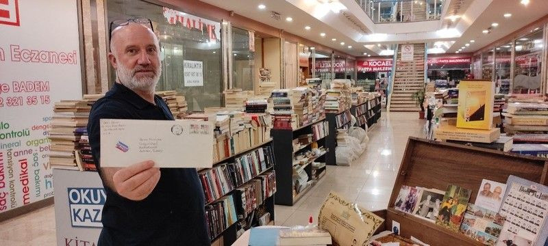 Turgut Özal’a yazılmış 35 yıllık sır mektup Kocaeli’de kitap arasından çıktı!