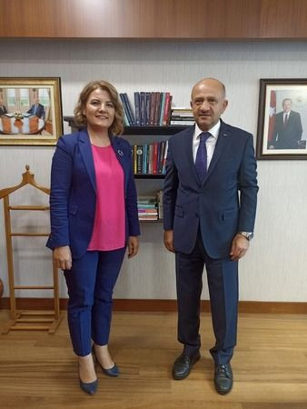 Hürriyet, Işık’tan torpil istemeye gitti