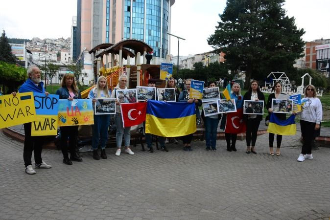Ukraynalılar, Kocaeli'den Rusya'ya seslendi!