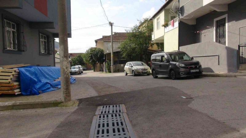 Minik Umut elinden düşen ekmeği almak isterken canından olmuş