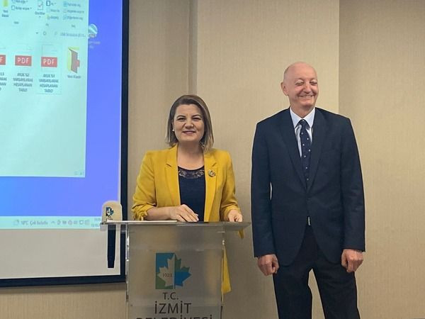Yine başa döndüler... İzmit Belediyesi araç kiralayacak!