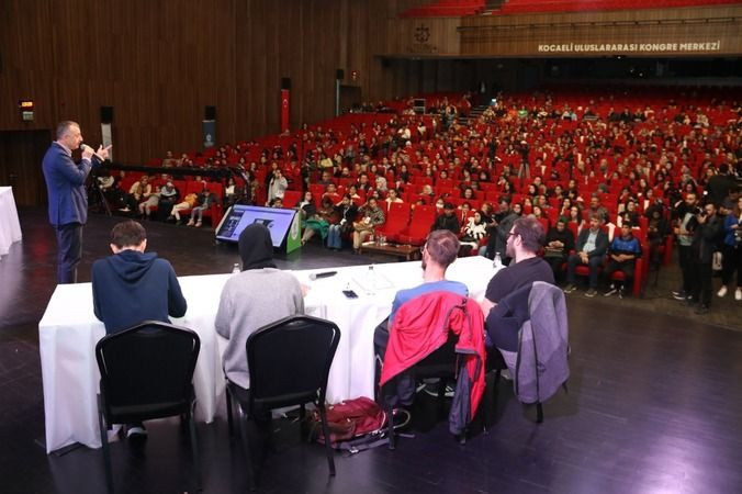 Sıfır Atık Festivali’nde dikkat çeken münazara! Büyükakın, bakın ne teklif etti