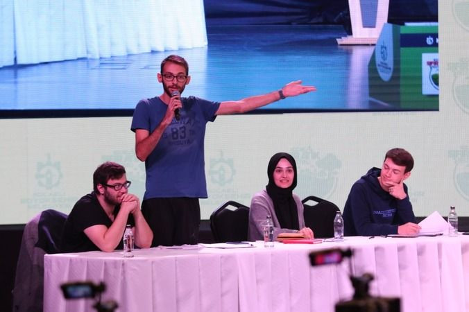 Sıfır Atık Festivali’nde dikkat çeken münazara! Büyükakın, bakın ne teklif etti