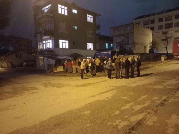 Kocaeli'de 25 yaşındaki genç, şüpheli şekilde pencereden düştü
