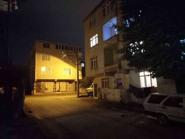 Kocaeli'de 25 yaşındaki genç, şüpheli şekilde pencereden düştü