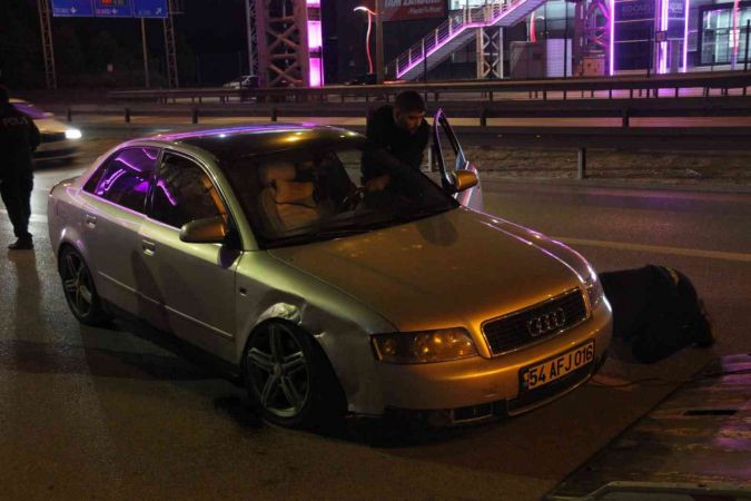 İzmit'te otomobiller çarpıştı: 2 yaralı