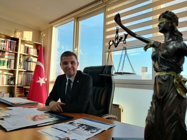 Dedikodulara cevap veren Baro Başkanı Gül: Hiçbir partinin üyesi değilim