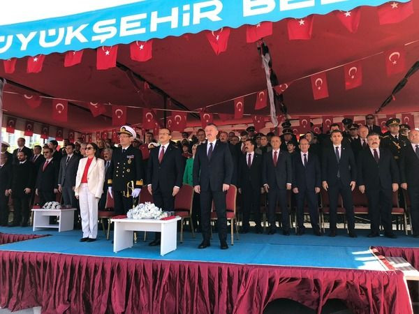 Vali Yavuz: 20 yıl öncesine göre daha güçlüyüz