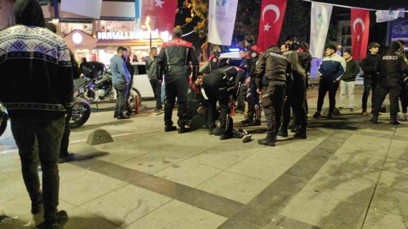 Kent merkezinde bıçaklı kavga: 2 yaralı