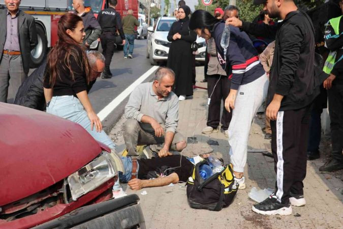 Paramparça olan otomobilde can pazarı