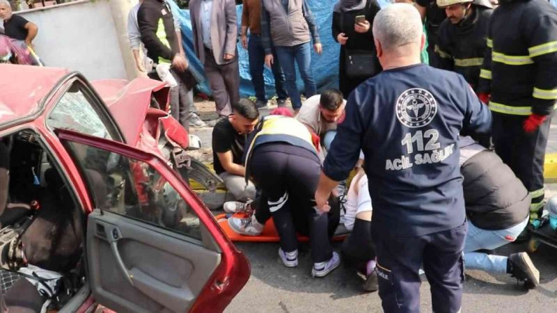 Paramparça olan otomobilde can pazarı