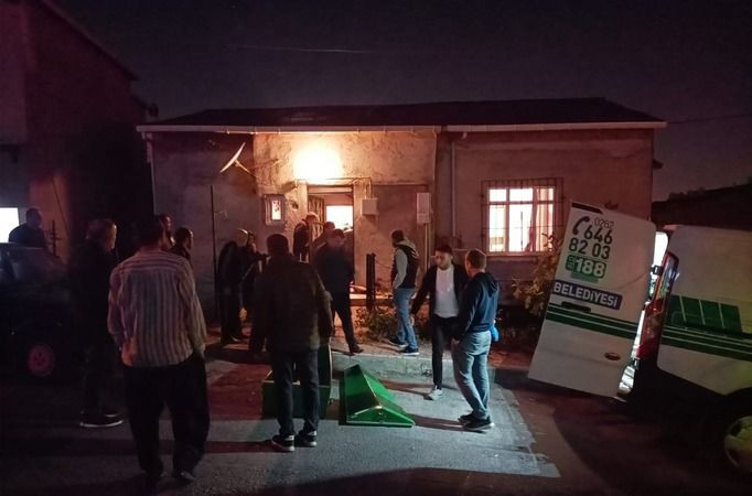 Evinin banyosunda ölü bulundu