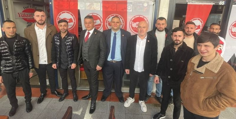 Böyle bir parti de varmış!