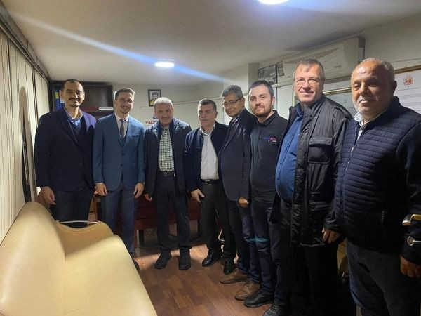 AKP İzmit Şeker ile birlikte esnafı gezdi