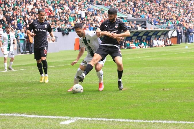 Kocaelispor, ıslıklana ıslıklana 3 puanı aldı!