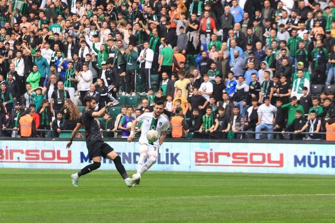 Kocaelispor, ıslıklana ıslıklana 3 puanı aldı!