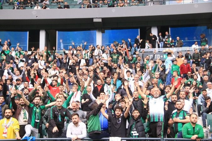 Kocaelispor, ıslıklana ıslıklana 3 puanı aldı!