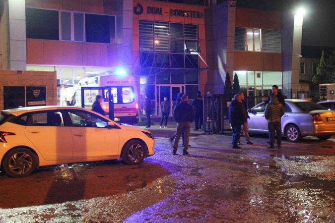 Kocaeli'deki fabrikada, çok sayıda işçi yemekten zehirlendi