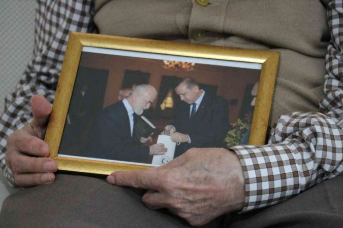Kocaeli'de yaşayan öğretmeni Erdoğan'ı anlattı