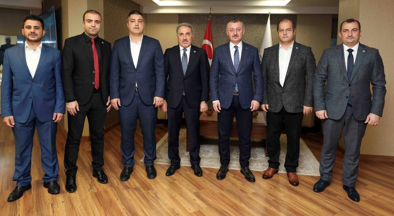 “Gariplerin dayanağı Kocaeli’de Büyükşehir’dir”