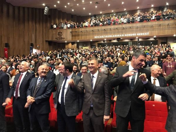 Bu oyun başkanları eğlendirdi