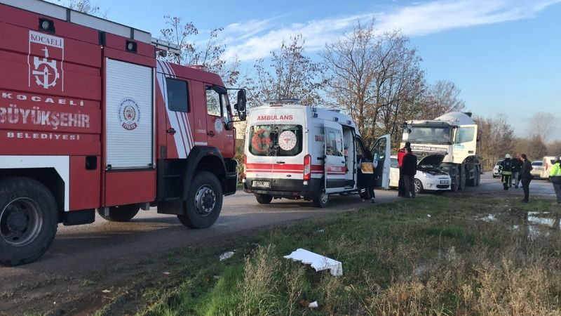 Kocaeli'de tankerle otomobil çarpıştı: 2 yaralı