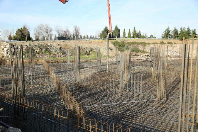 Gölcük Yeni Terminali'nin temel betonu atılıyor