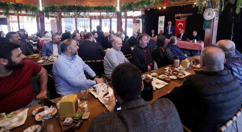 Büyükakın: Asıl operasyon Kılıçdaroğlu'na yapılıyor! Acayip oyunlar oynanıyor