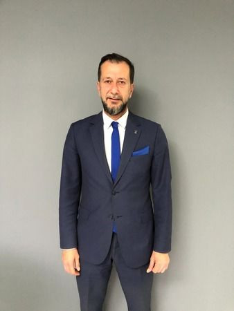 Başkan çok özgüvenli... Bir ıslık çalsam binlerce insan sokağa çıkar