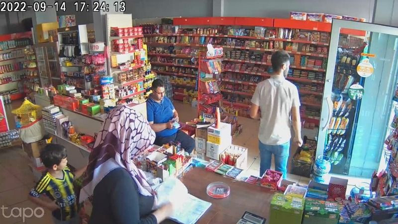 Dolandırdığı şahıslarla böyle kahkaha attı, engelli çocuğa bile acımadı