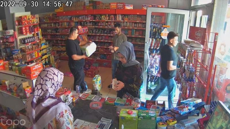 Dolandırdığı şahıslarla böyle kahkaha attı, engelli çocuğa bile acımadı