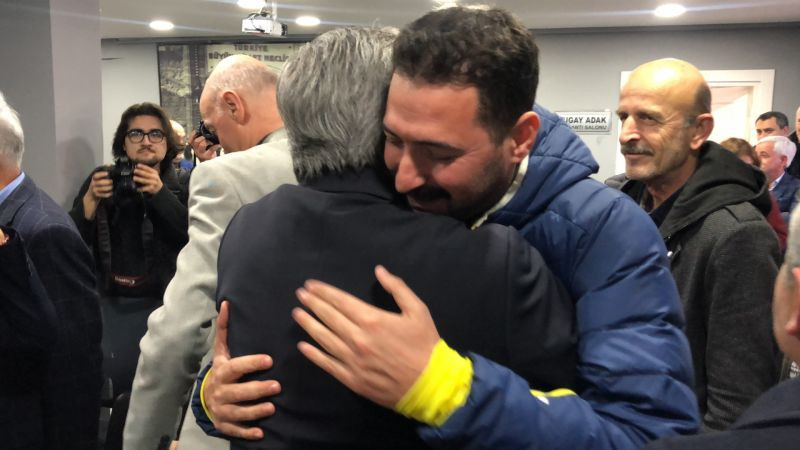 Çakar hiçbir unvan arkasına sığınmadan aday!