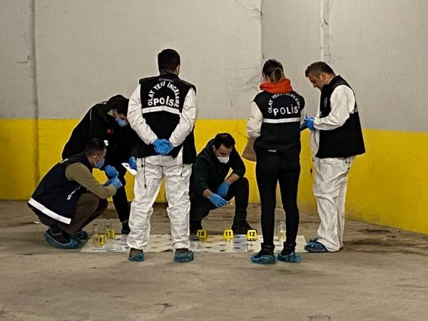 İzmit’teki otoparkta boğazı kesilmiş halde bulundu