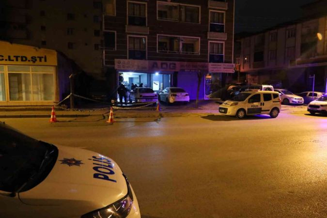 Tartıştığı şahsa kurşun yağdırdı, yoldan geçen vatandaşı vurdu